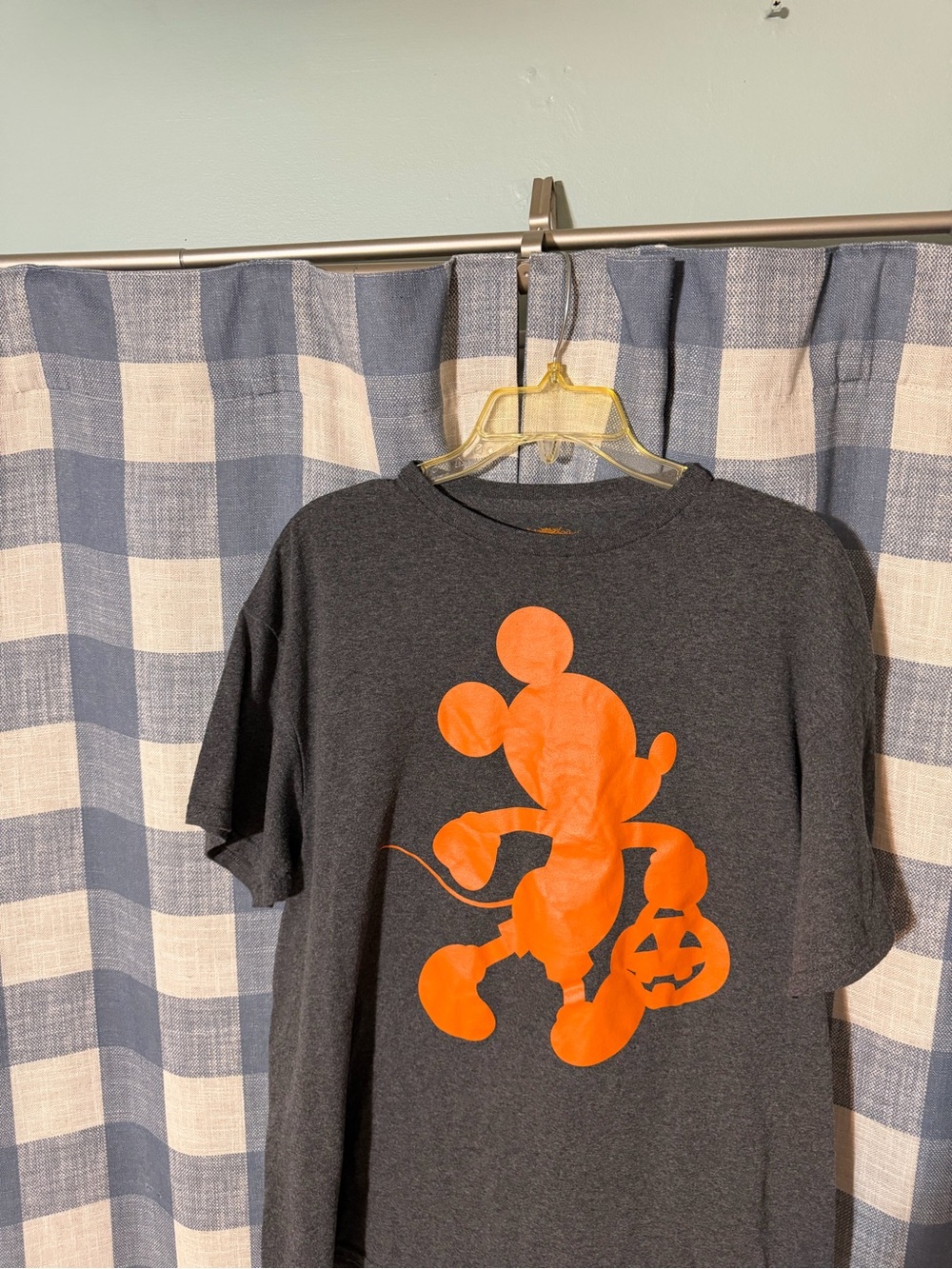 Disney Mickey Mouse Halloween Pumpkin Candy Bucket T-Shirt Gray Orange Unisex L